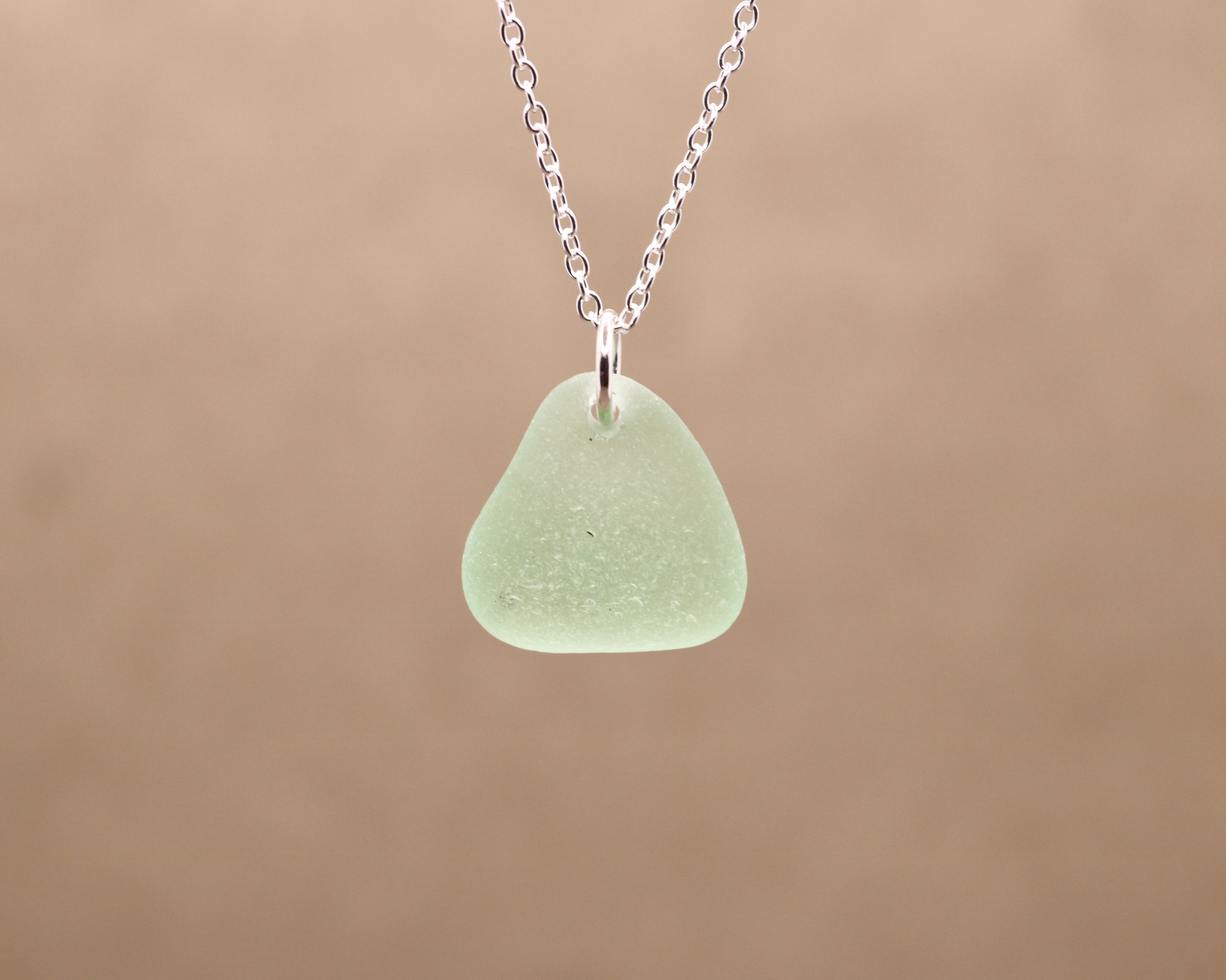 Lysegrønt unika sea glass vedhæng - sølv