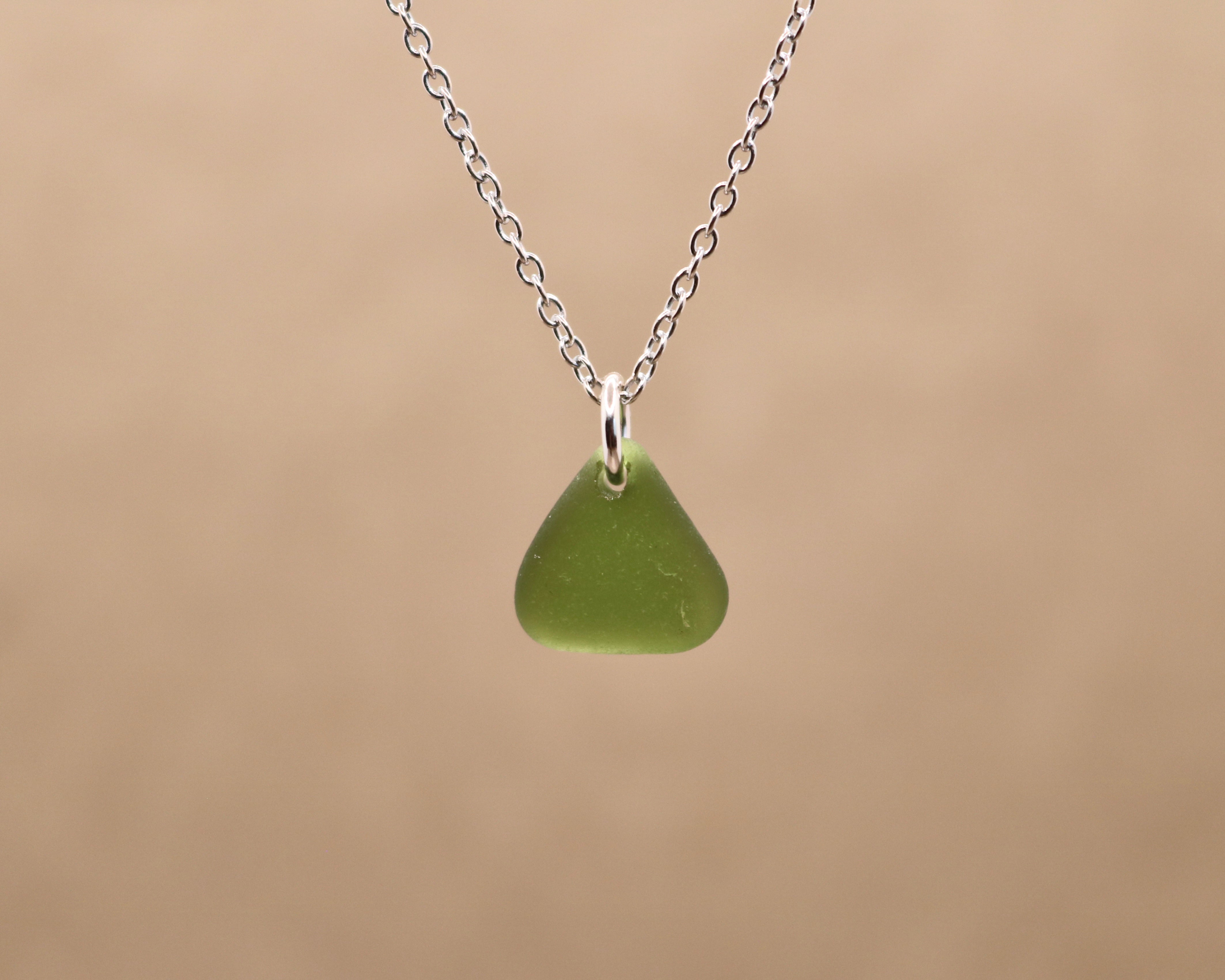 Grønt unika sea glass vedhæng - sølv